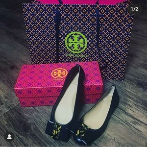 Pre Loved Tory Burch Chase Ballet in Perfect Black